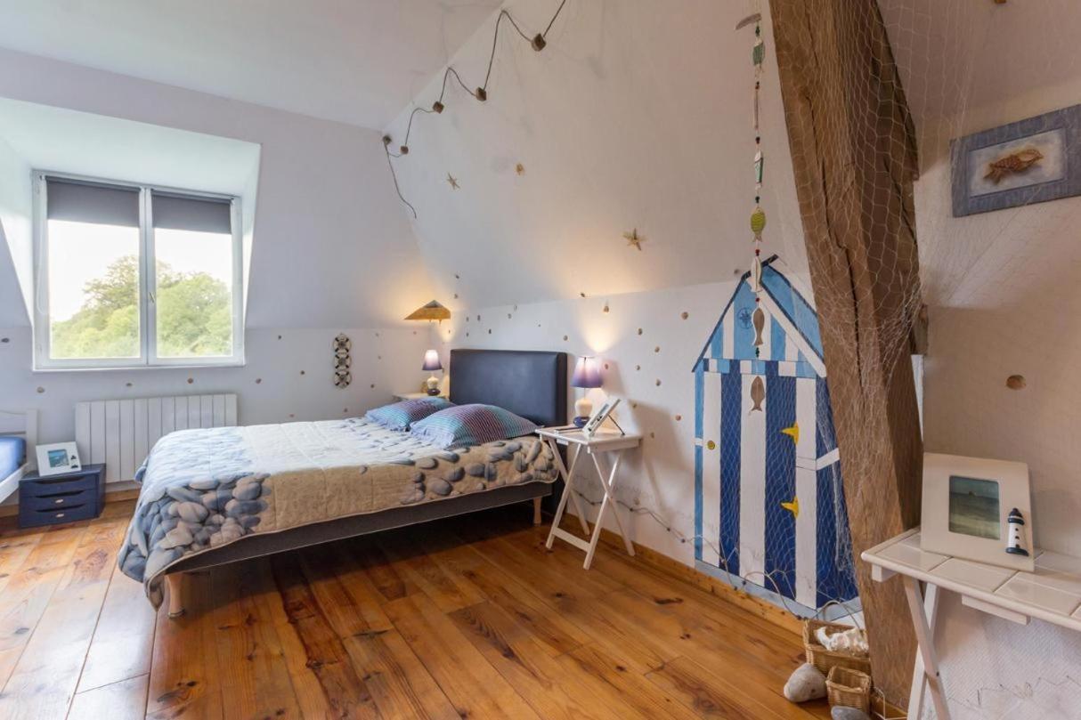 Hotel Les trois Cornets à Saint-Ouen-des-Champs Extérieur photo